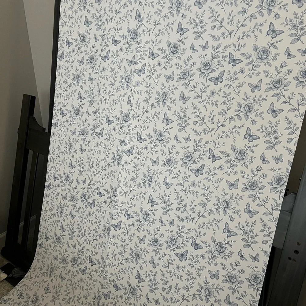 Floral Blue and White Peel & Stick Wallpaper